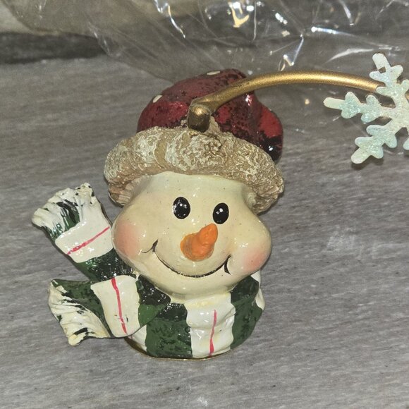 Candle snuffer Home Interiors Snowman Figurine with Metal Snowflake Swirl - Picture 7 of 7